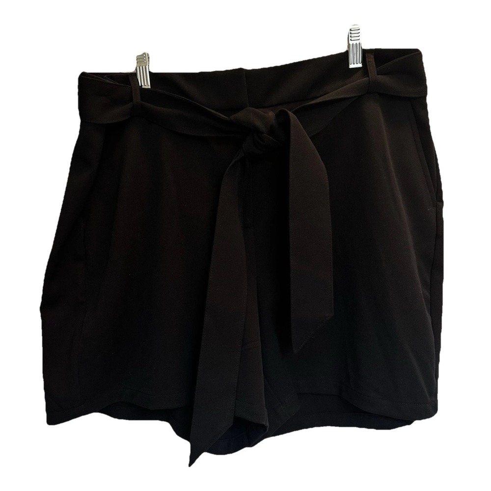 Lane Bryant  Women's Black Dress Shorts With Belt 16‎ 5 Inch Inseam